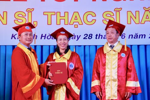 Trường Đại học Nha Trang tổ chức Lễ tốt nghiệp tiến sĩ, thạc sĩ năm 2020