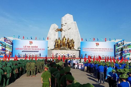 Hàng nghìn thanh niên hào hứng ra quân chiến dịch tình nguyện hè 2020