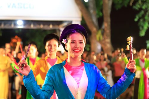 Tưng bừng lễ hội văn hóa đường phố tại Hà Nội