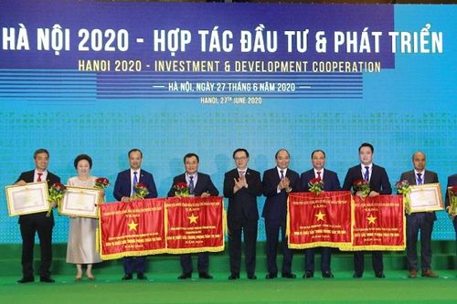 Tổng công ty UDIC vinh dự được Thủ tướng Chính phủ tặng Cờ thi đua