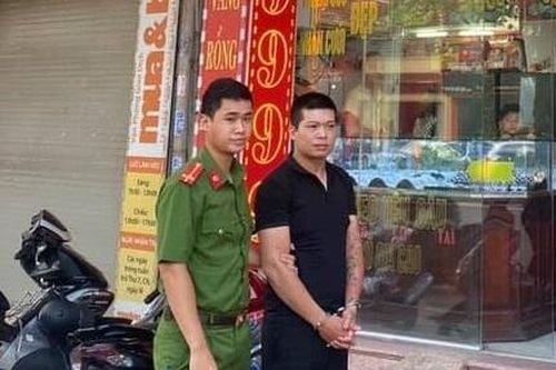 Cướp tiệm vàng, đâm người truy đuổi: Nghi phạm đối diện hình phạt nào?