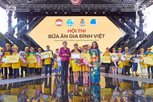 Sôi động Hội thi 'Bữa ăn gia đình Việt' tại TP.HCM