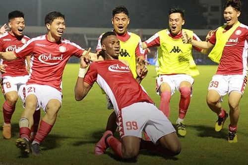 TP.HCM 2-2 Đà Nẵng: Công Phượng và đồng đội mất điểm vì những phút cuối điên rồ
