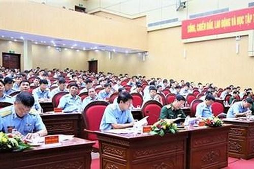 Đẩy mạnh huấn luyện, chú trọng hiệp đồng xử lý tình huống
