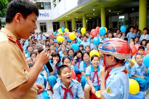 Cuộc thi ảnh về an toàn giao thông cho học sinh tiểu học