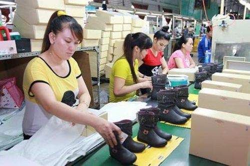 Năm đầu nghỉ hưu, cán bộ quân đội không được lập doanh nghiệp