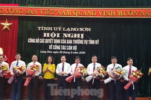 Công bố luân chuyển, bổ nhiệm nhiều vị trí lãnh đạo tỉnh Lạng Sơn