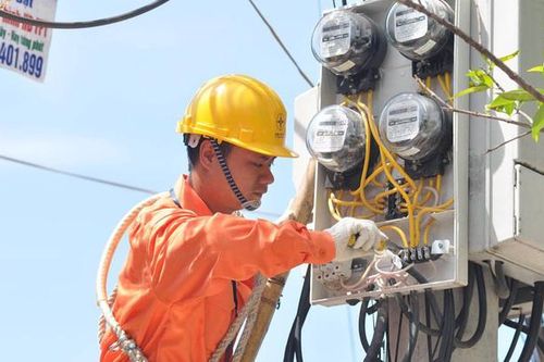 Ba tháng hóa đơn điện giống hệt nhau, EVN Ninh Bình nói 'bình thường'