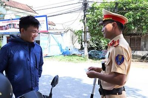 Thượng úy Cảnh sát giao thông có 'duyên' với các cuộc thi