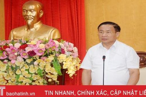 Báo cáo chính trị trình Đại hội Đảng bộ Khối CCQ&DN Hà Tĩnh cần nêu bật công tác xây dựng Đảng