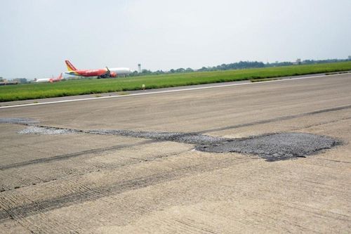 Khởi công dự án sửa chữa đường băng sân bay Nội Bài, Tân Sơn Nhất