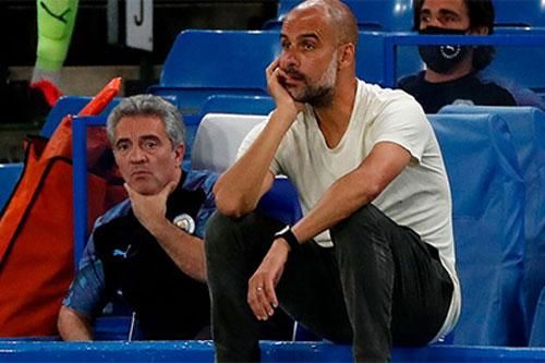HLV Guardiola thừa nhận Man City không còn tâm trí đá Ngoại hạng Anh