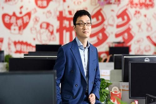 Người vừa soán ngôi Jack Ma để thành tỷ phú giàu thứ 2 Trung Quốc là ai?