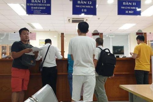 Ngày đầu giảm 50% phí trước bạ ô tô: Chưa xảy ra tình trạng quá tải