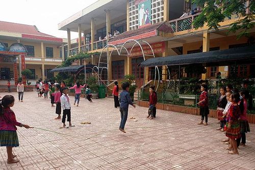 Nậm Pồ quan tâm chăm sóc thiếu niên, nhi đồng