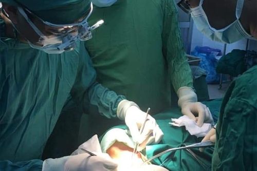 Bệnh viện Đa khoa tỉnh phẫu thuật thành công 42 ca chấn thương chỉnh hình khó
