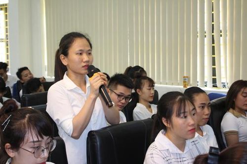 Tọa đàm 'Hướng nghiệp, khởi nghiệp vững bước tương lai'