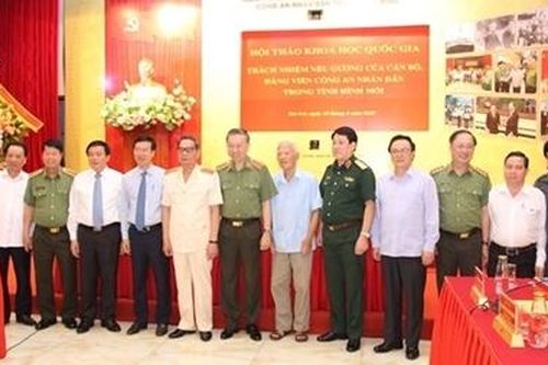 Phát huy trách nhiệm nêu gương, tính tiền phong, gương mẫu trong toàn lực lượng CAND