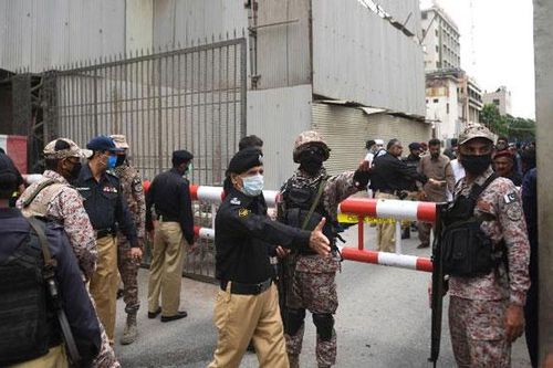 Sở giao dịch chứng khoán Pakistan bị tấn công, ít nhất 5 người thiệt mạng