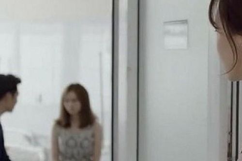 'Mượn' chồng bạn một đêm rồi đâm ra 'nghiện', biết sai trái nhưng khó để dứt ra vì nhớ nhung