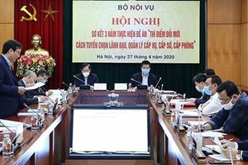 'Hạt giống đỏ' kế cận (phần 4)