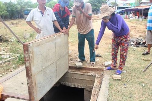 Nổ thùng phuy hóa chất gây ô nhiễm, dân bức xúc