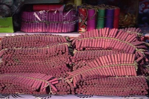 9X mang theo súng, vận chuyển gần 2 tạ pháo