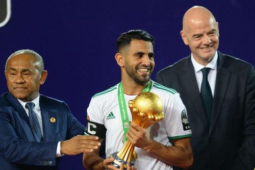 Liverpool không lo mất Salah và Mane vì CAN