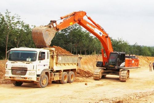 Quảng Trị hoàn thành giải phóng mặt bằng cao tốc Cam Lộ - La Sơn