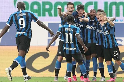 Inter Milan: Vẻ đẹp những sắc màu đen xanh