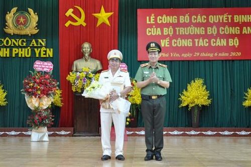 Công bố quyết định bổ nhiệm Giám đốc Công an tỉnh Phú Yên và Gia Lai