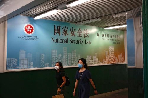 Lãnh đạo Hong Kong từ chối nói về luật an ninh mới được thông qua