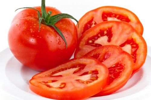 Những thực phẩm kết hợp với cà chua sẽ sinh độc tố, dễ rước ung thư vào người: 80% bà nội trợ từng phạm phải