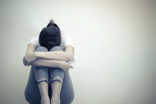 Bồ của chồng có thai và bắt anh phải chịu trách nhiệm