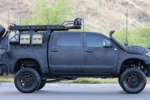 Cận cảnh mẫu bán tải Toyota Tundra 2013 với giá 930 triệu đồng