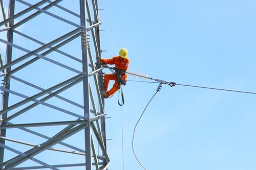 Đẩy mạnh các hoạt động khoa học và công nghệ