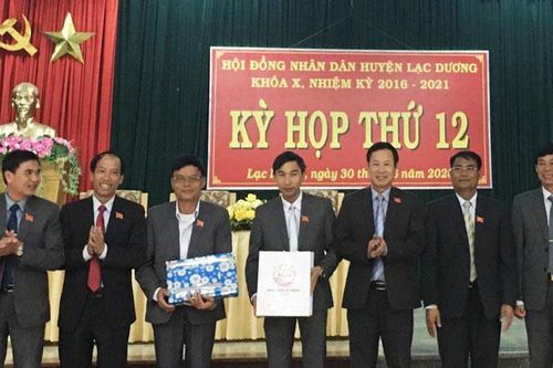 HĐND huyện Lạc Dương khóa X tổ chức kỳ họp thứ 12