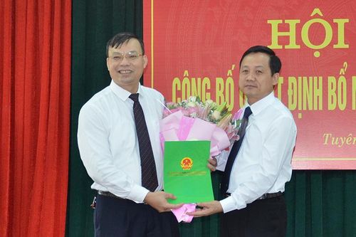 Công bố các quyết định bổ nhiệm lãnh đạo, quản lý