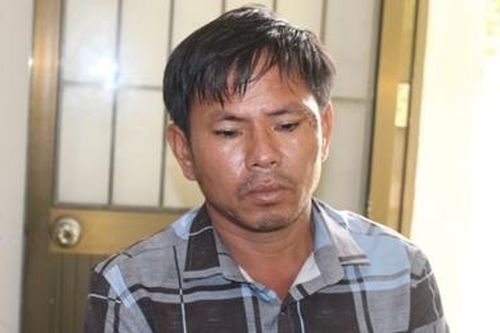 Uống rượu về đâm vợ và cha vợ tử vong
