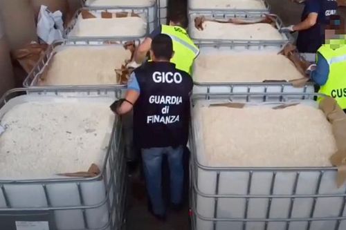 Italy bắt giữ lô ma túy lớn chưa từng thấy của IS, giá hơn 1 tỷ USD