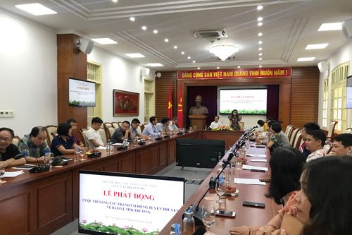 Tranh cổ động về bảo vệ môi trường sẽ phê phán sự thờ ơ...