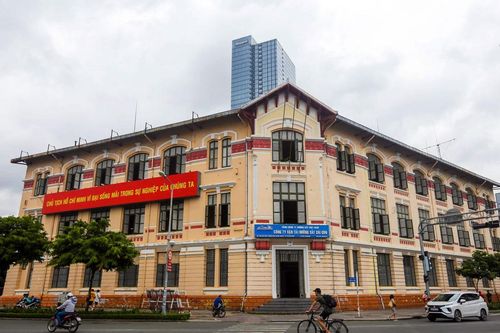 'Chông chênh' công trình kiến trúc trụ sở Hỏa xa