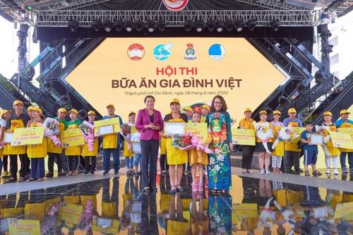 Maggi truyền cảm hứng cho những bữa cơm gia đình