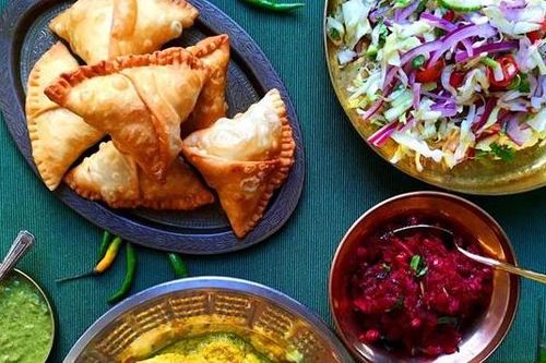 Tiệc nhẹ kiểu Á Đông, hương vị quen mà lạ