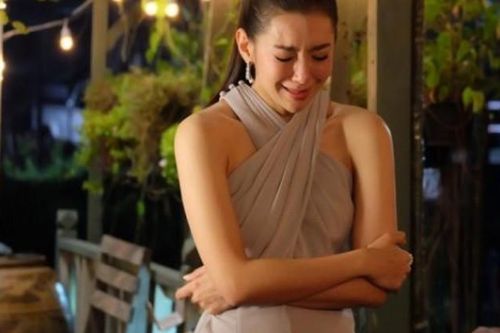 10 năm ngày cưới, chồng tặng vợ 5 tỷ rồi tuyên bố ly hôn