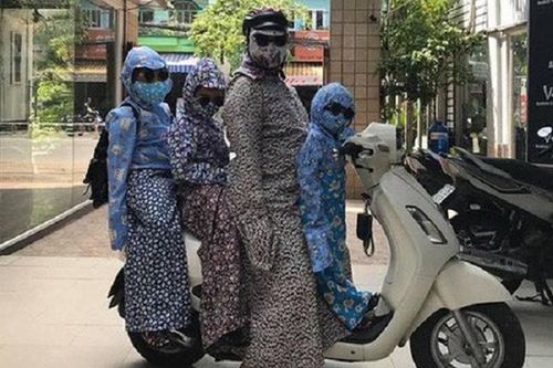 Cười té ghế với thời trang chống nắng 'khó đỡ' của 'biệt đội Ninja Lead'