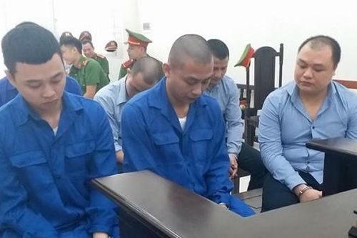 Khiến bản thân và bạn bè thành kẻ giết người khi đuổi theo tên trộm xe máy