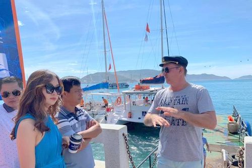 Khảo sát tour thuyền buồm trên vịnh Nha Trang