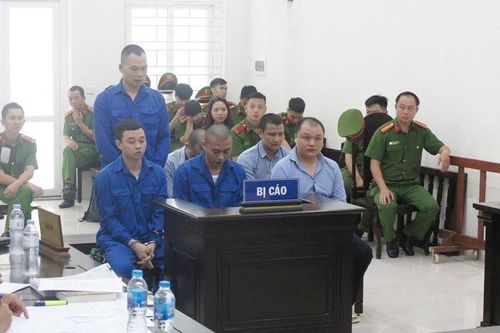 Đánh 'hội đồng' đến chết người, 6 bị cáo nhận án tổng cộng 99 năm tù