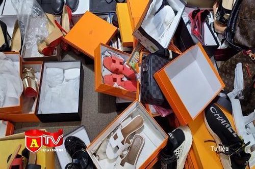 6 cơ sở kinh doanh hàng nhái, hàng lậu bị xử phạt hơn 220 triệu đồng